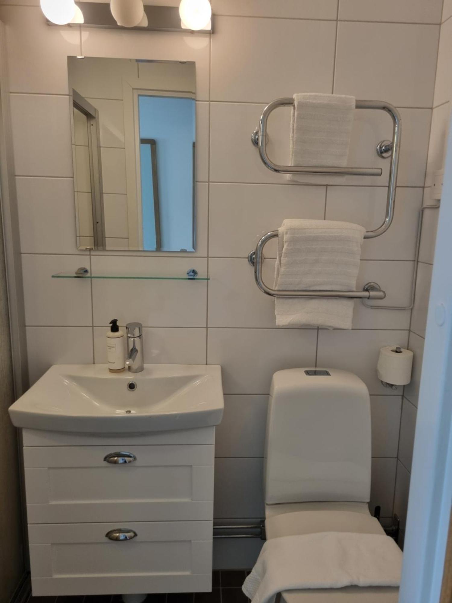 Mjoelby Stadshotell Экстерьер фото